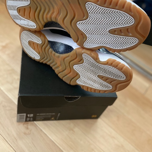 Nike Air Jordan 11 Retro Low Navy Gum sz12 - Picture 4 of 6